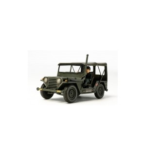 1:35 US M151A1 Transportfahrz Hersteller: Tamiya