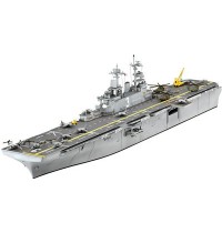 Revell - Model Set Assault Carrier USS WASP CLASS