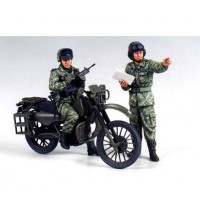 1:35 JGSDF Geländemotorrad (2