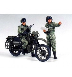 1:35 JGSDF Geländemotorrad (2