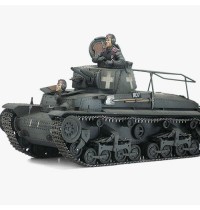 1/35 German Command Tank Pz.b Academy hobby model kits