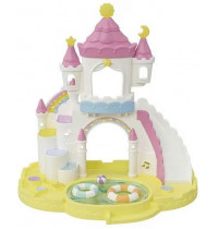 Sylvanian Families - Erlebniskindergarten Sandkasten und Pool mit Figur